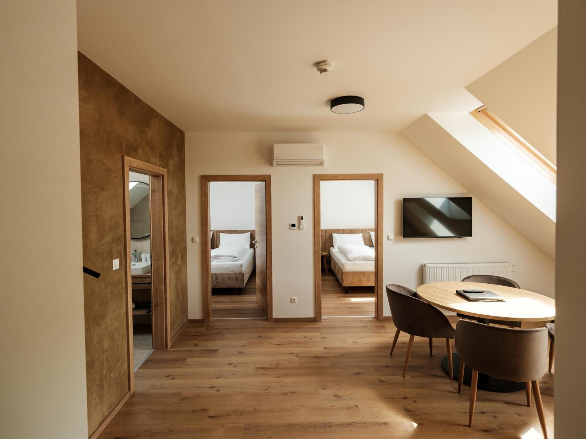 Hotel Neustifter Poysdorf Eksteriør billede