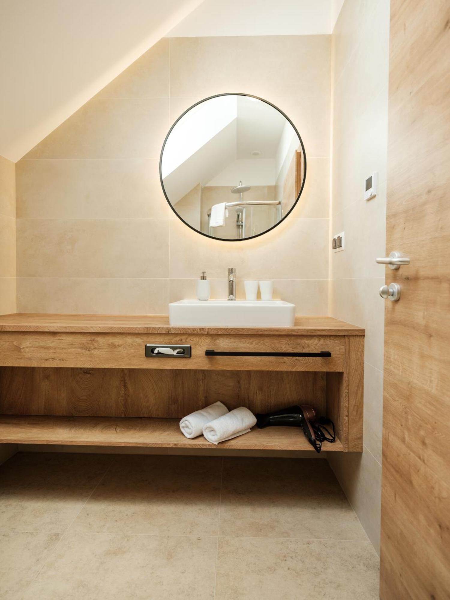 Hotel Neustifter Poysdorf Eksteriør billede