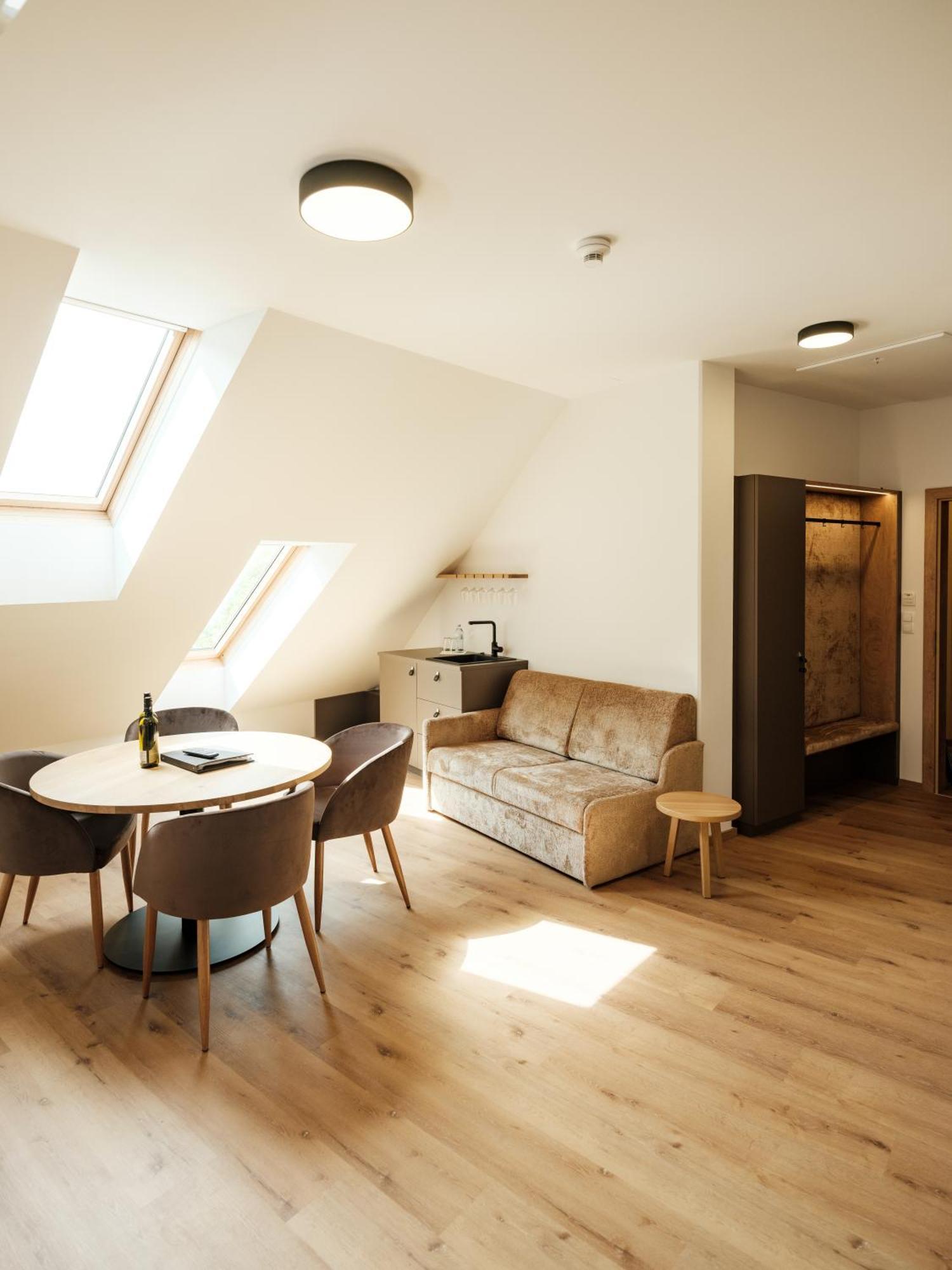 Hotel Neustifter Poysdorf Eksteriør billede