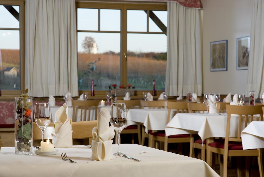 Hotel Neustifter Poysdorf Eksteriør billede