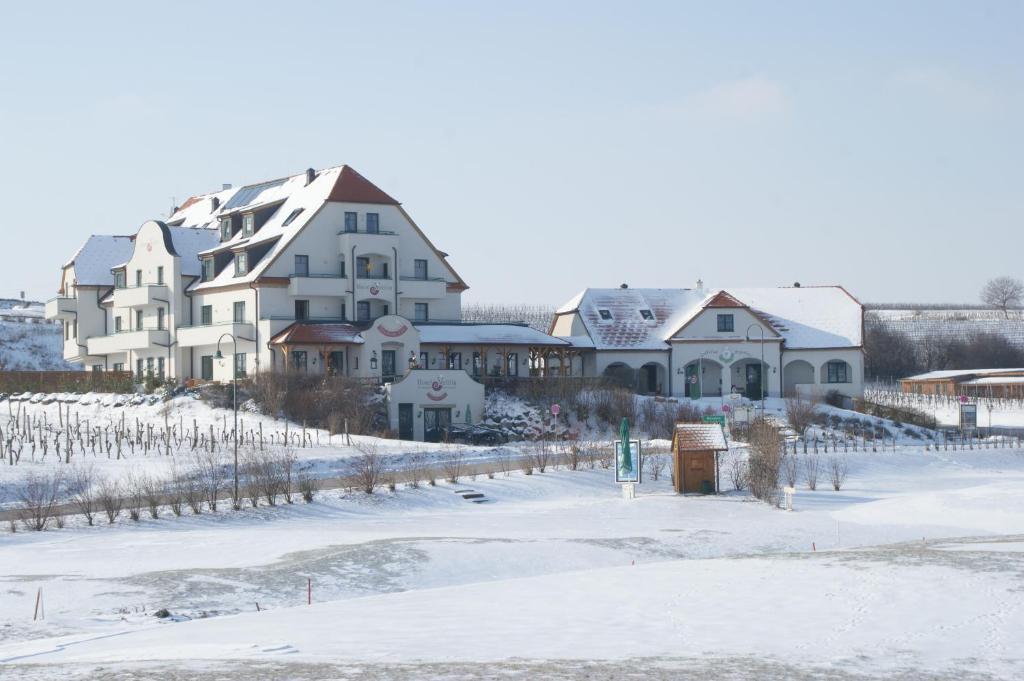 Hotel Neustifter Poysdorf Eksteriør billede