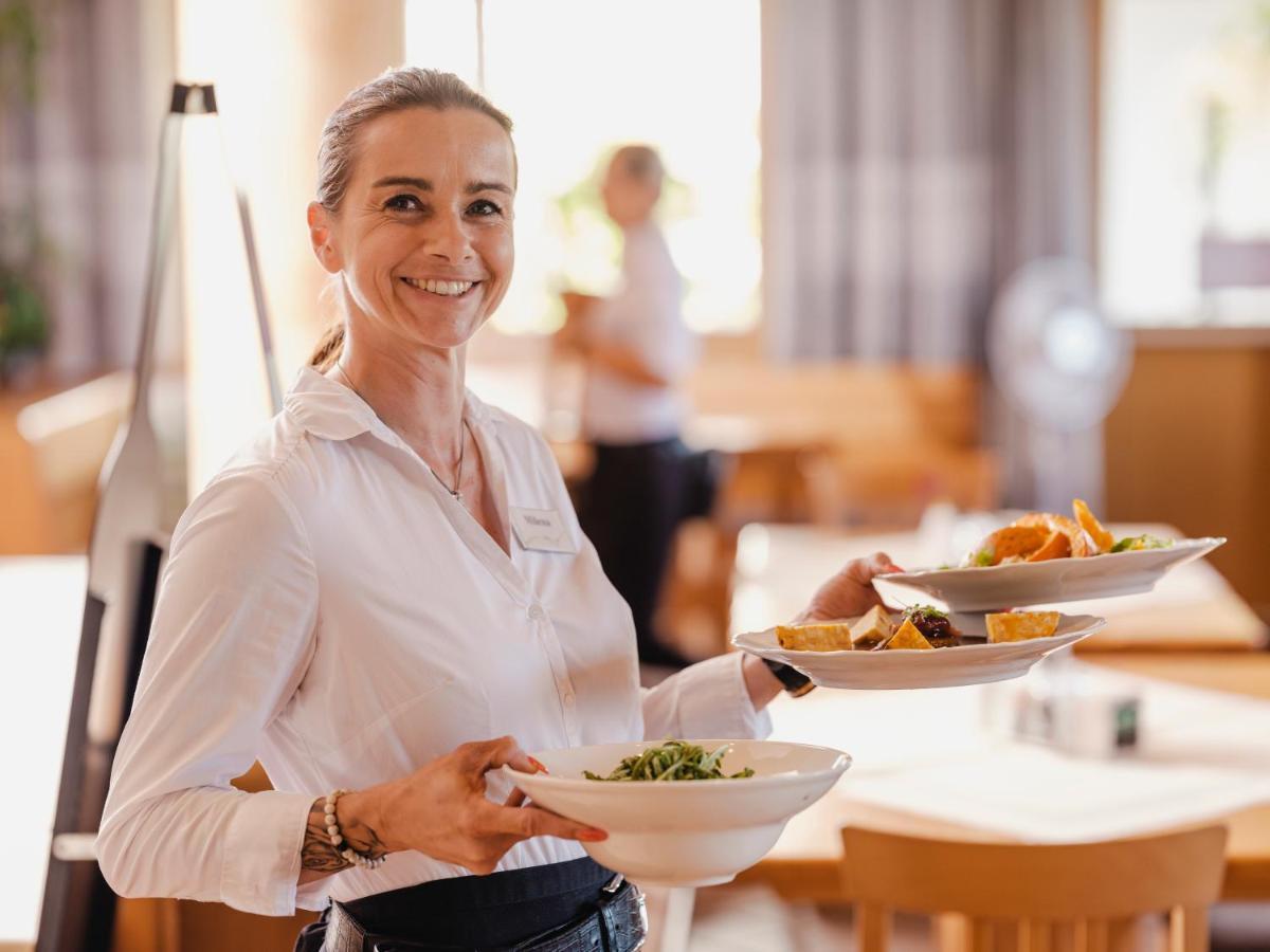 Hotel Neustifter Poysdorf Eksteriør billede