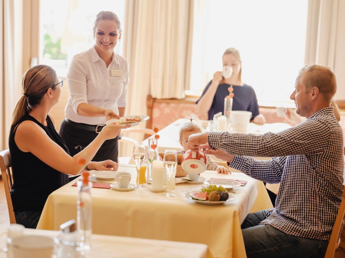 Hotel Neustifter Poysdorf Eksteriør billede